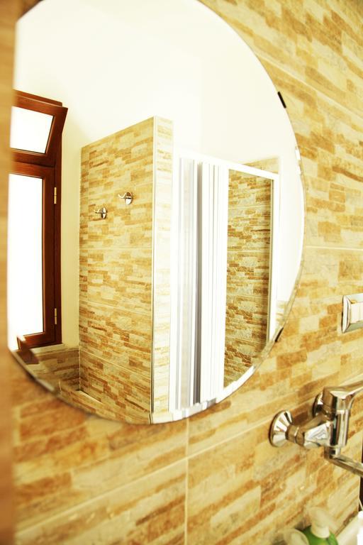 شقة Casa A Riba U Mari ريبوسْتو الغرفة الصورة