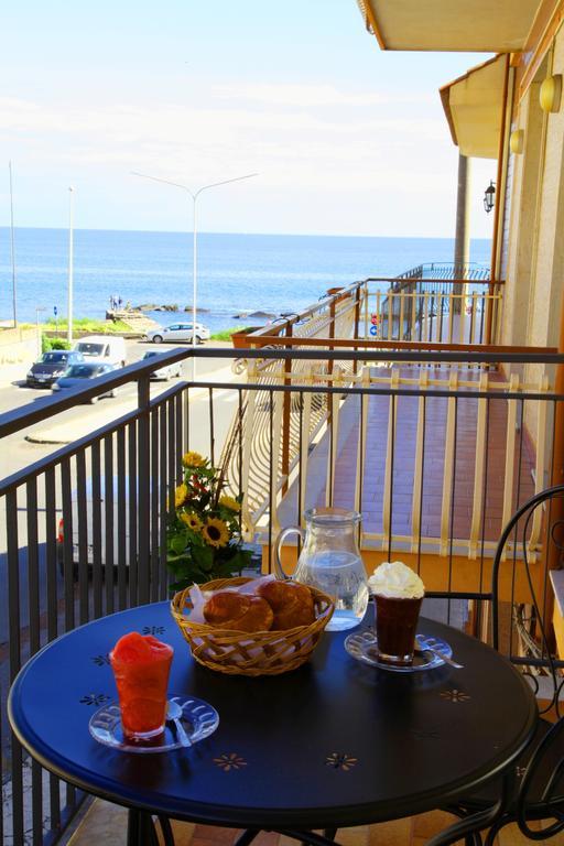 شقة Casa A Riba U Mari ريبوسْتو الغرفة الصورة