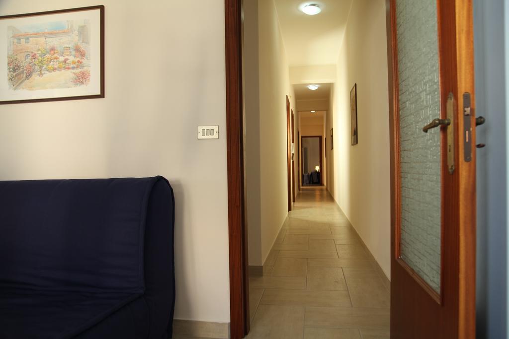 شقة Casa A Riba U Mari ريبوسْتو الغرفة الصورة